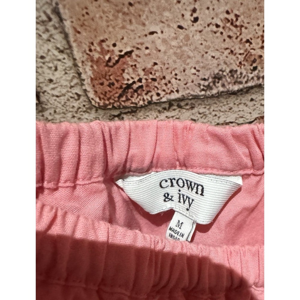 Crown & Ivy Off The Shoulder Top Women's Size M Pink Elastic Ruffle Layered - Picture 4 of 4